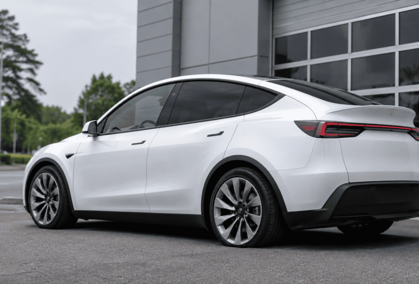 Владельцы Tesla Model Y L в Китае сообщают о проблемах с задней подвеской